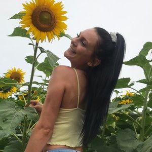 Meet your Posher, Brianna